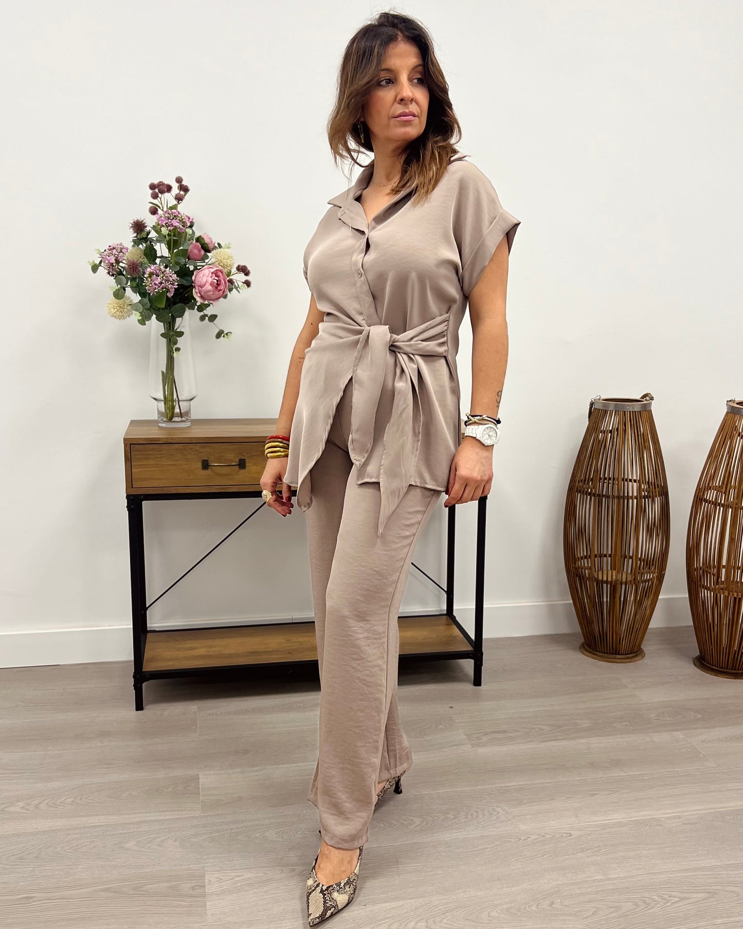 Conjunto camisero con lazo
