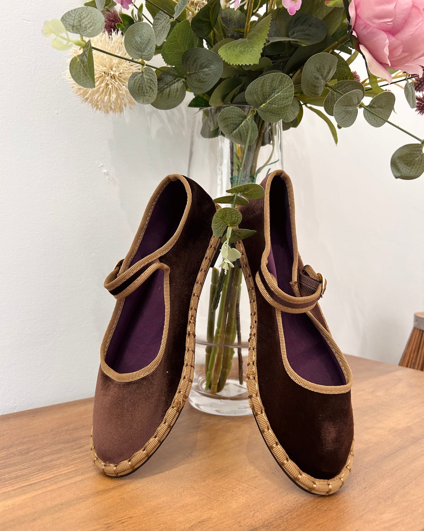 Merceditas terciopelo coffee