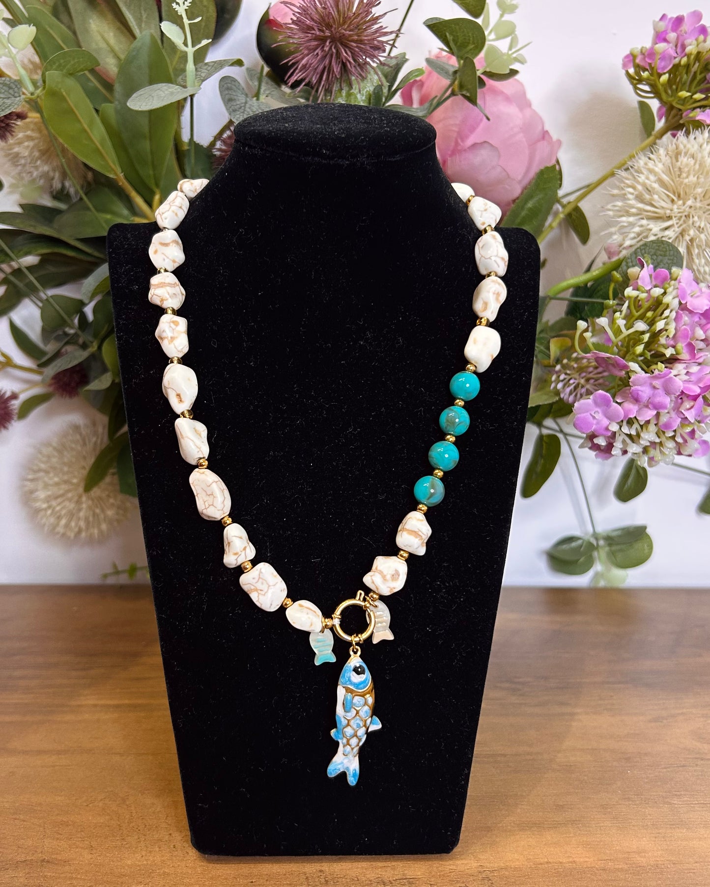 Collar pez azul