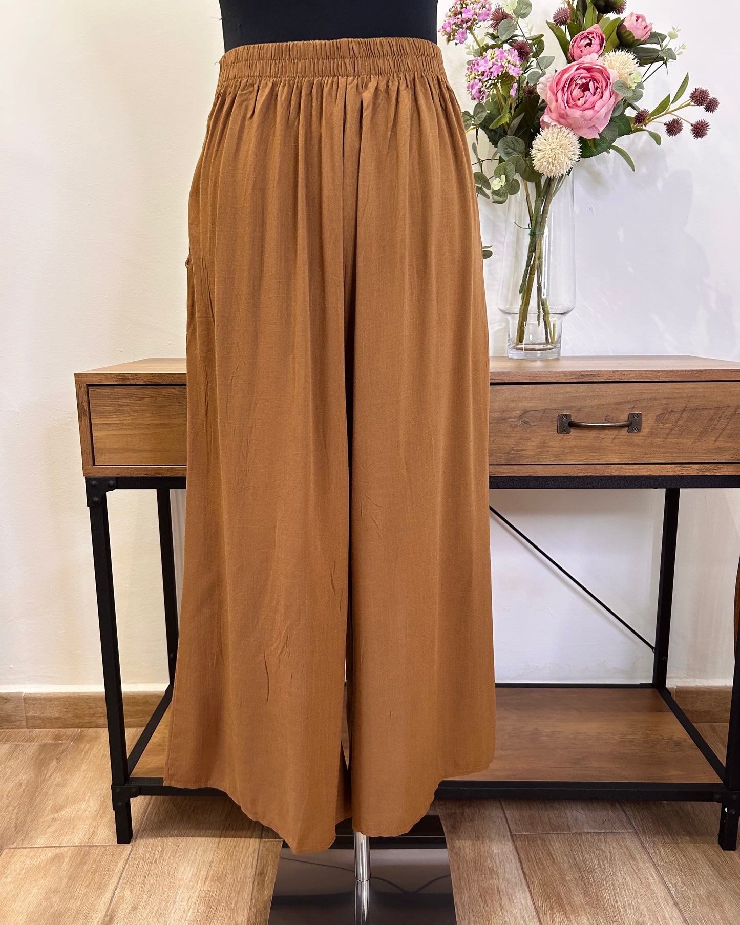 Pantalón culotte botones
