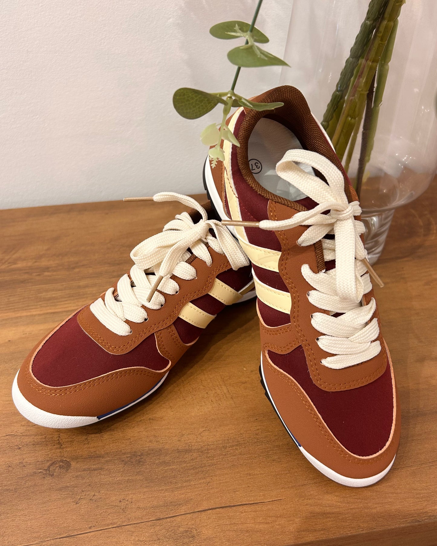 Zapatilla deportiva Burdeos