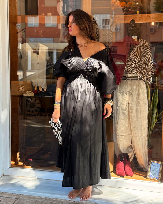 Vestido midi negro