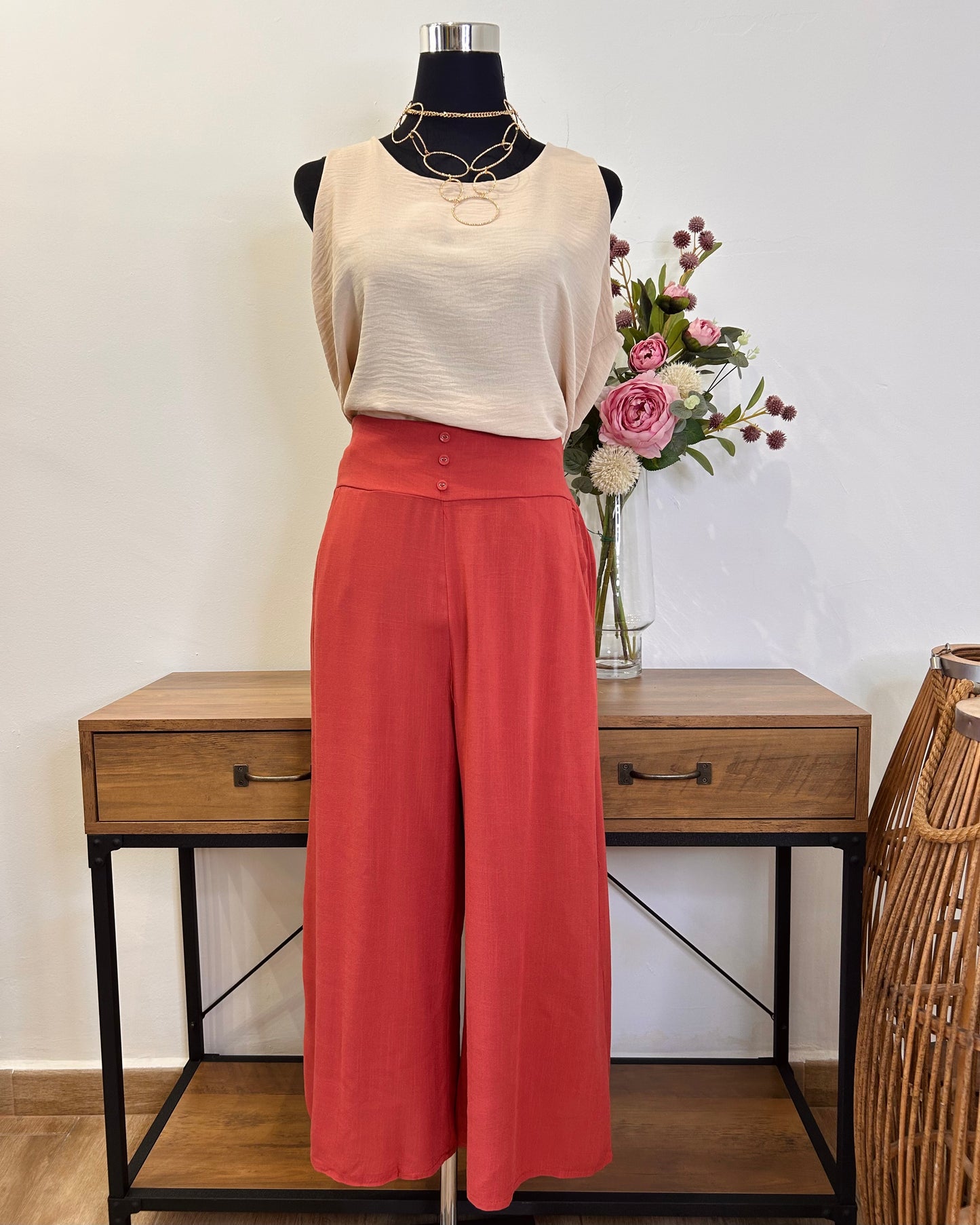 Pantalón culotte botones
