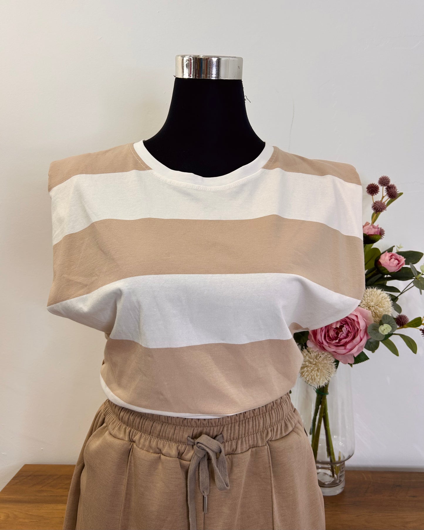 Camiseta algodón raya hombrera pequeña