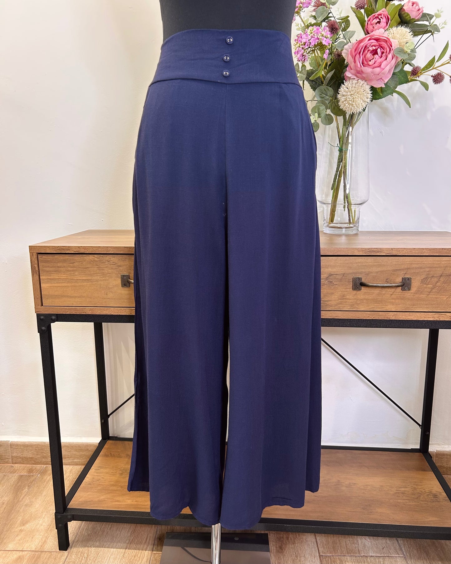 Pantalón culotte botones