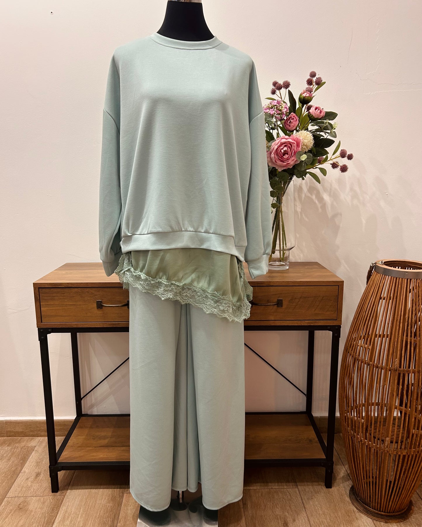 Chandal encaje capa de aire