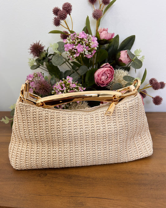 Bolso rafia cuadrado aplique dorado