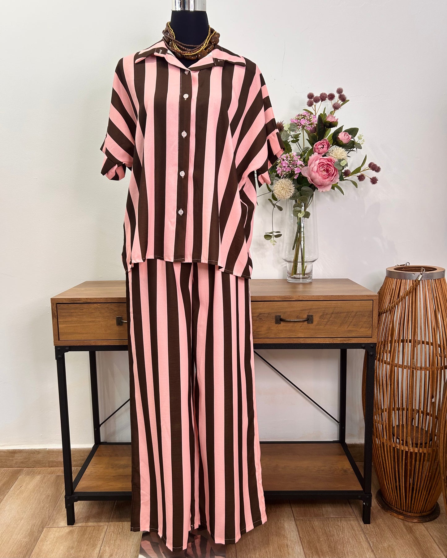 Conjunto rayas marrón y rosa