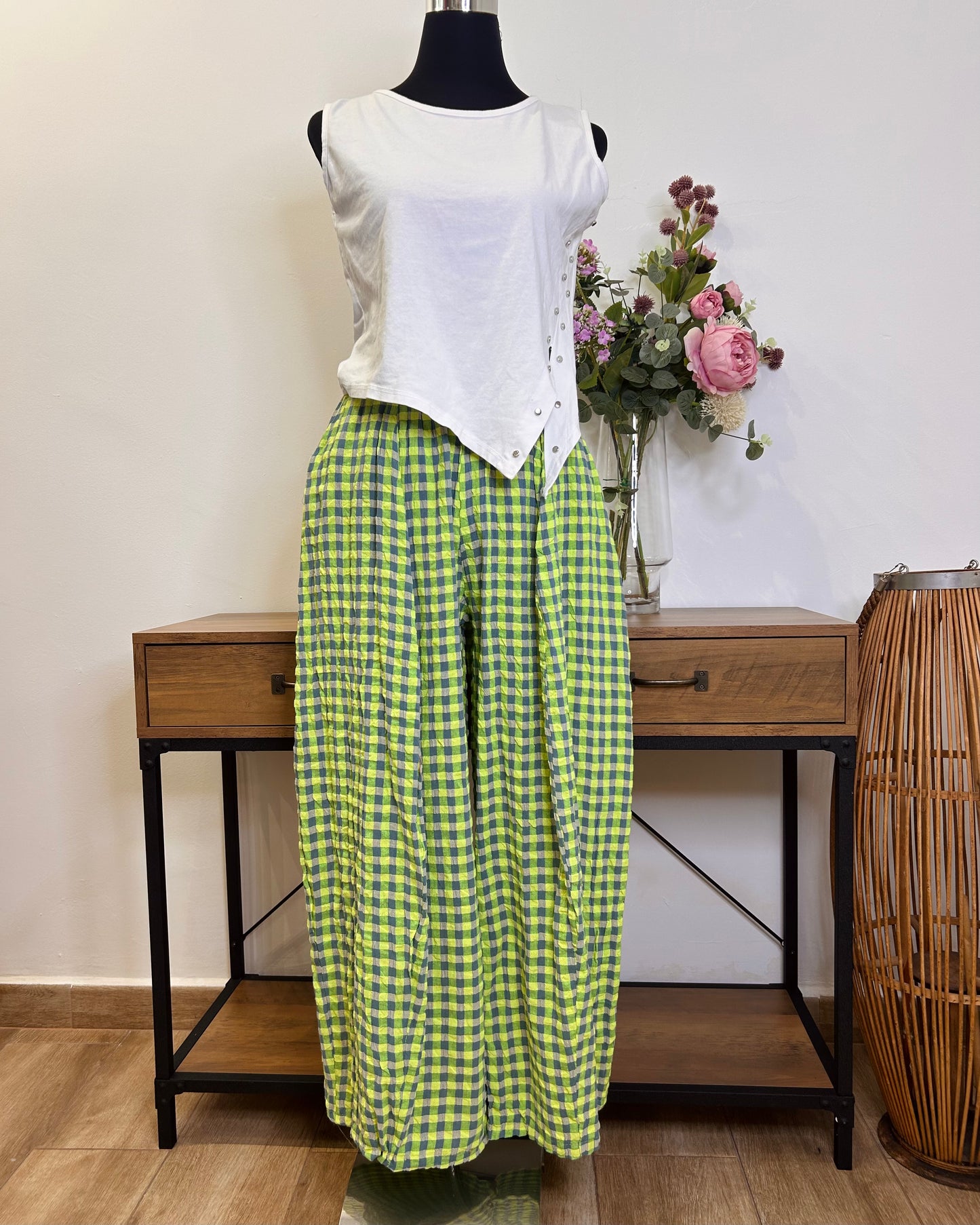 Pantalón cuadros barrel