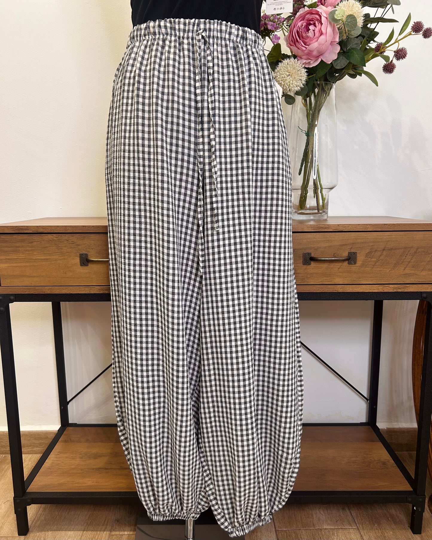 Pantalón cuadros bombacho