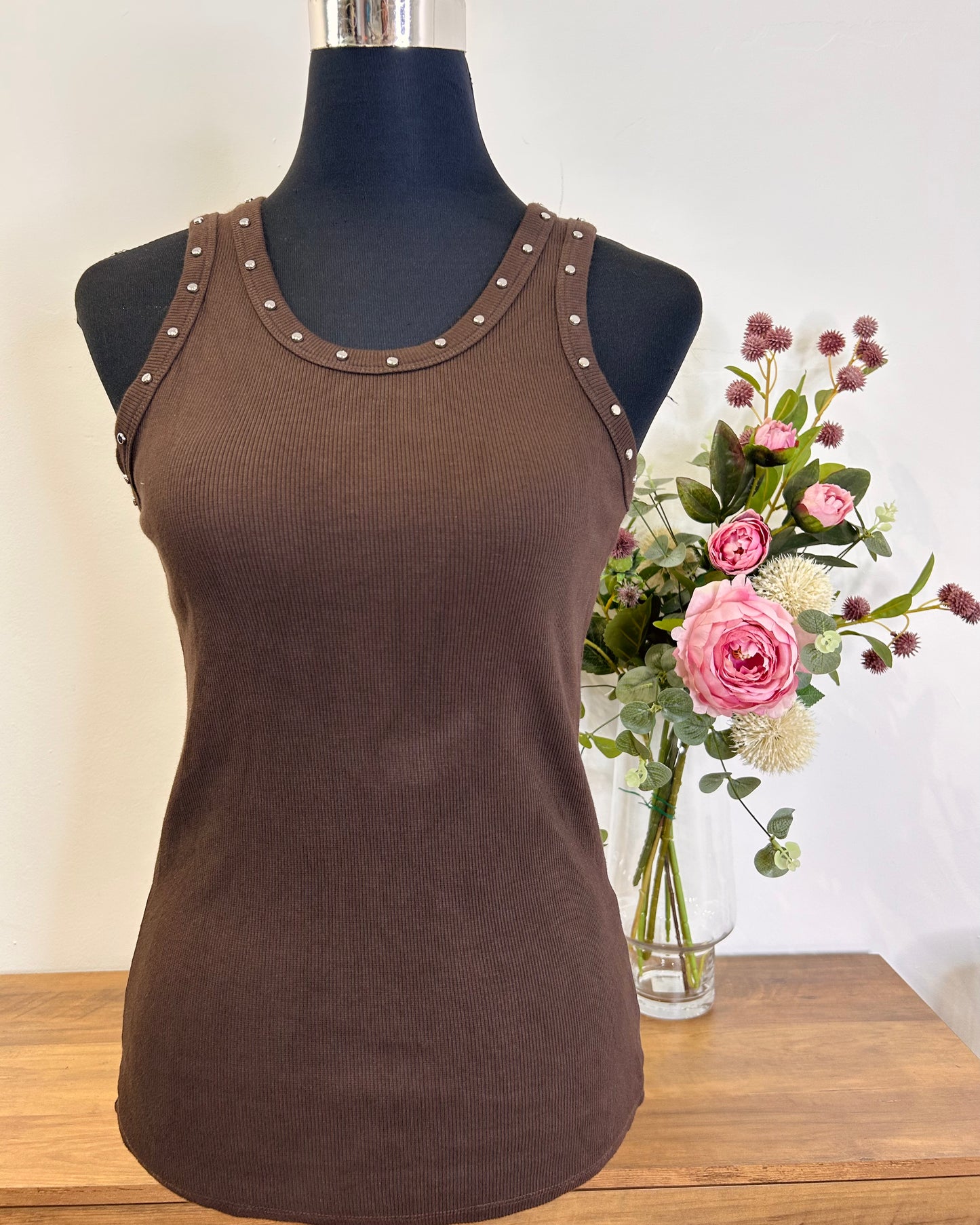 Camiseta tirantes tacha plata