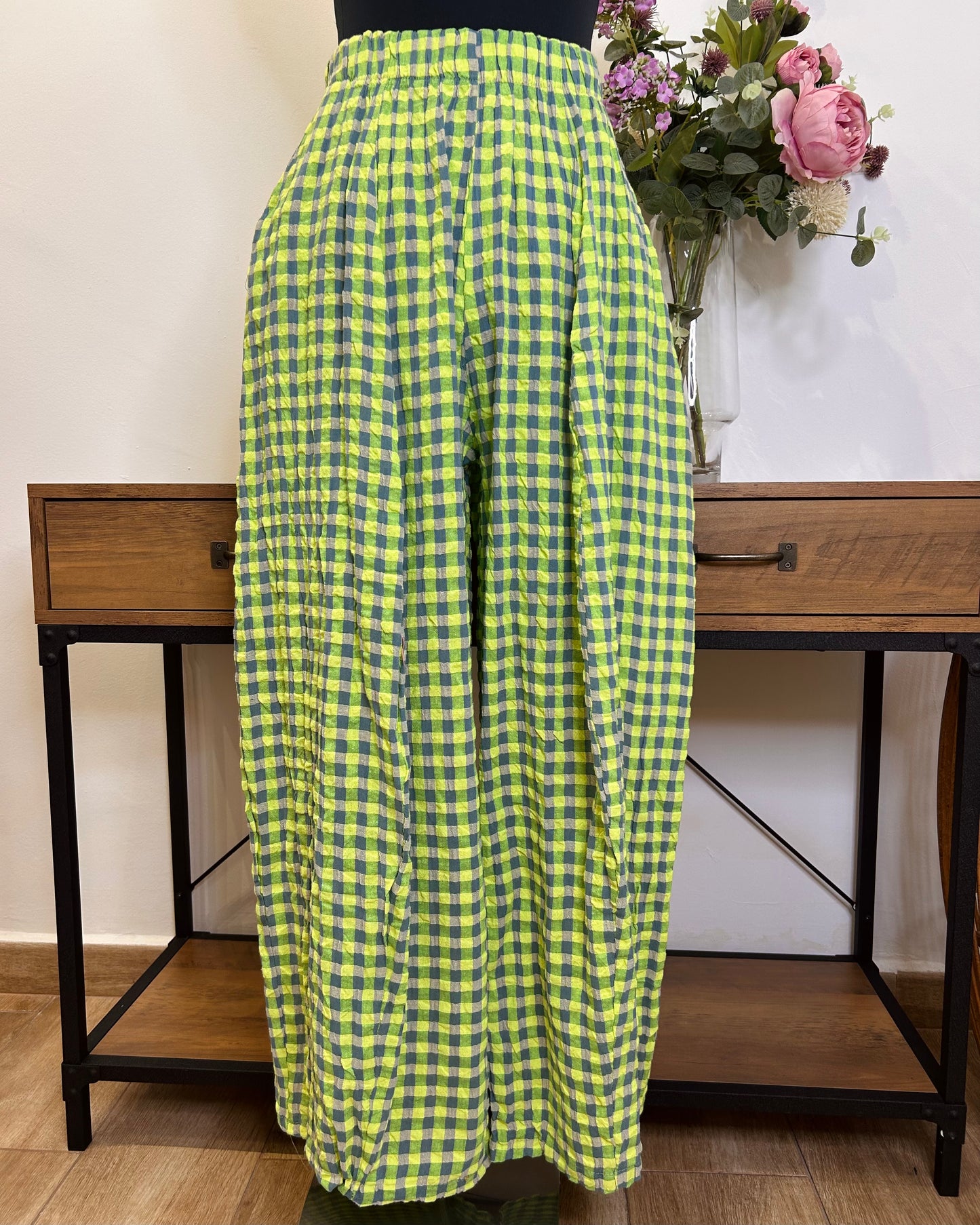 Pantalón cuadros barrel
