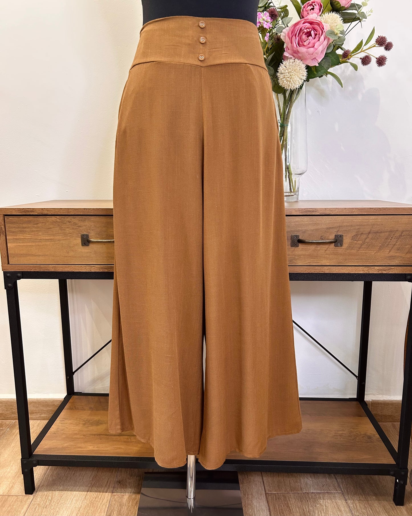 Pantalón culotte botones