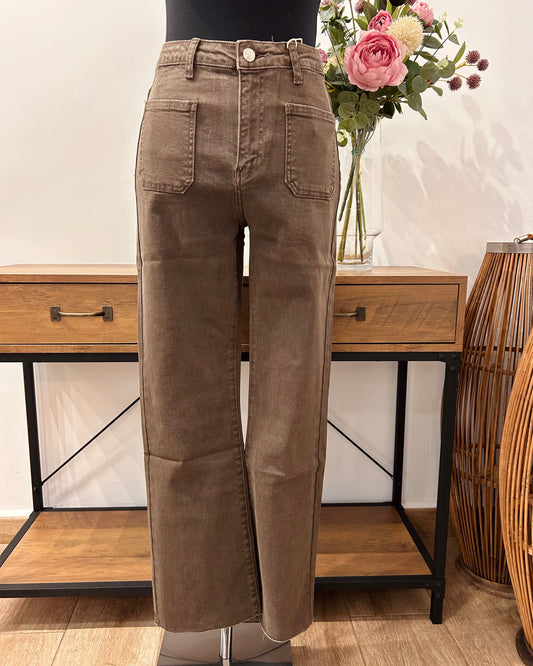 Vaquero flared marrón desgastado