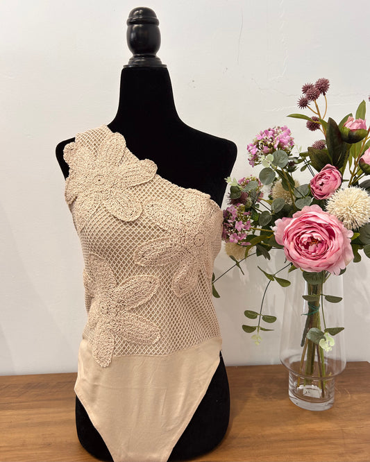 Body crochet