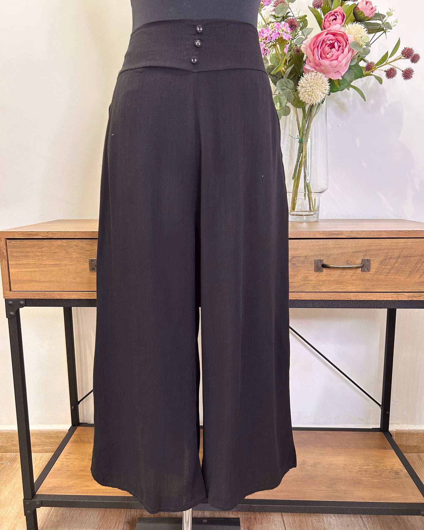 Pantalón culotte botones
