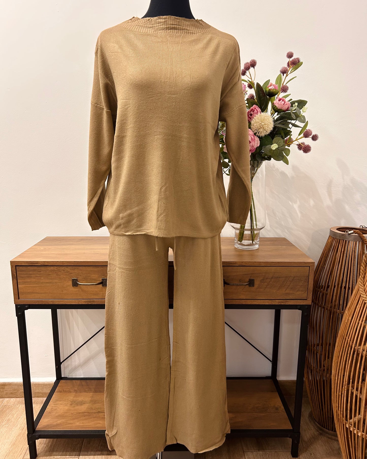 Conjunto cuello barco