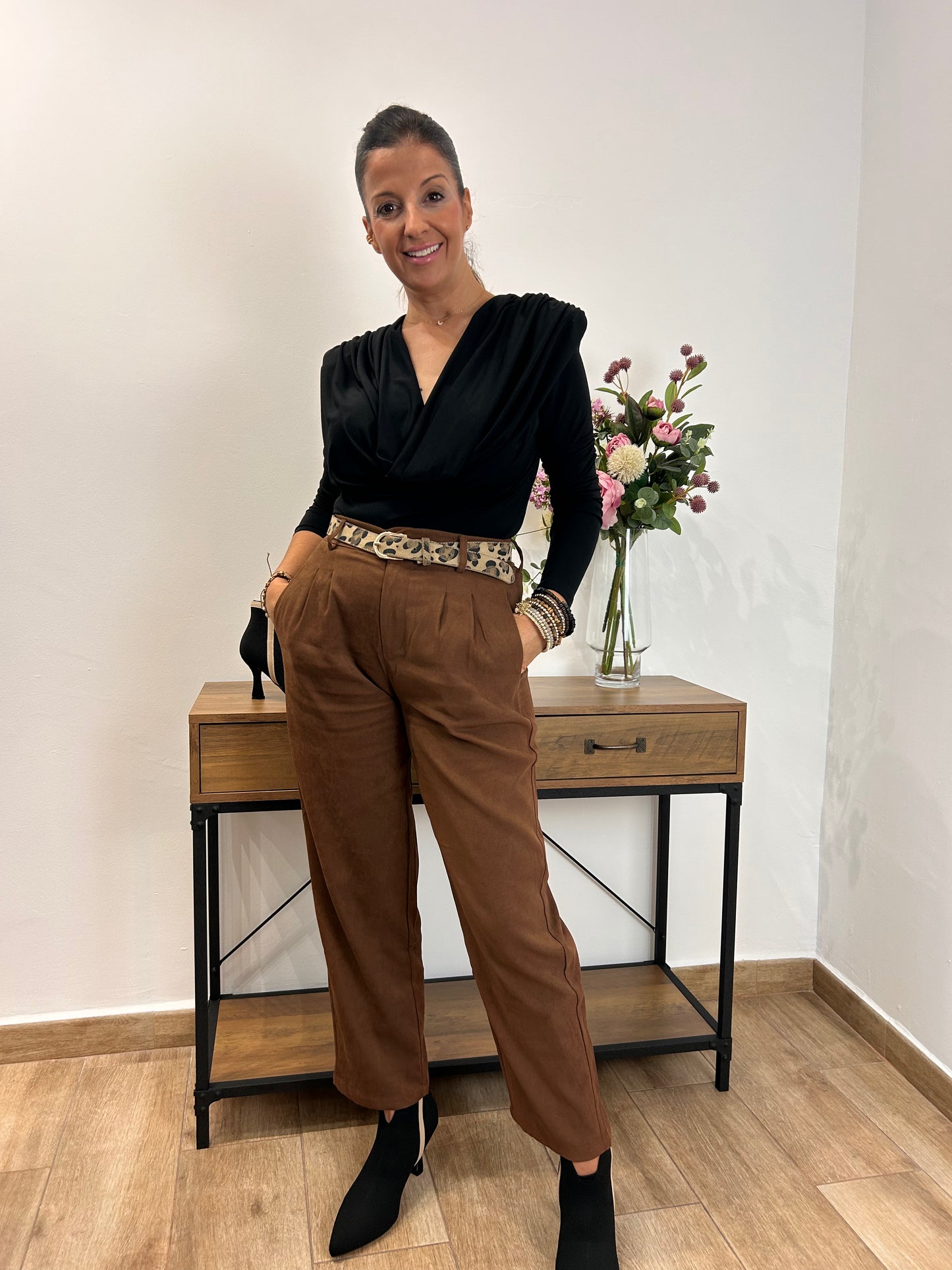 Pantalón micropana pinzas